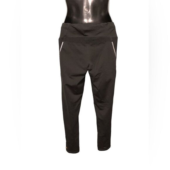 Lucy Tech Women Black Active Pants sz small
26 inches inseam - Picture 3 of 4